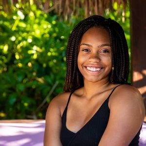 Meet your Posher, Jade